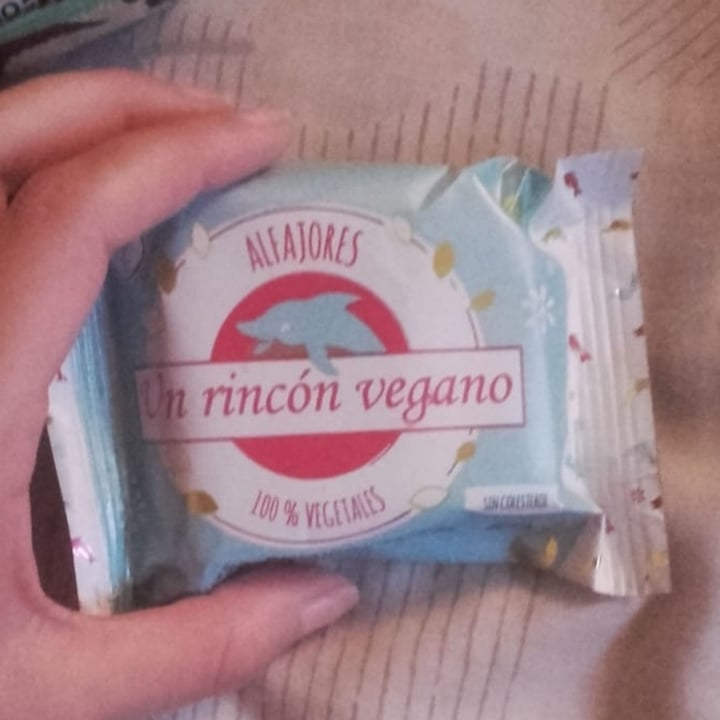 review photo of Un Rincón Vegano Alfajor Chocolate Blanco shared by @magaly23 on 02 Jul 2020 - review