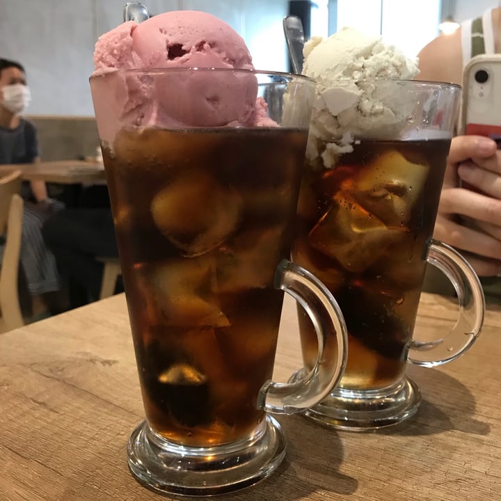 photo of Saute-San Root beer Float shared by @esthertsw on  22 Dec 2020 - review
