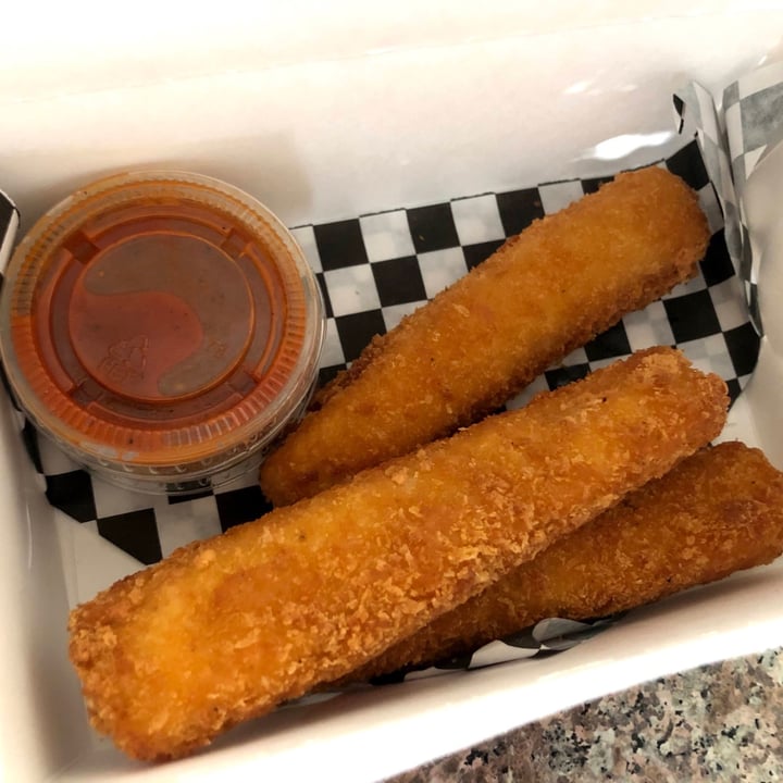 photo of Indigo Burger Fried Mozzarella shared by @theveganblob on  24 Jun 2021 - review