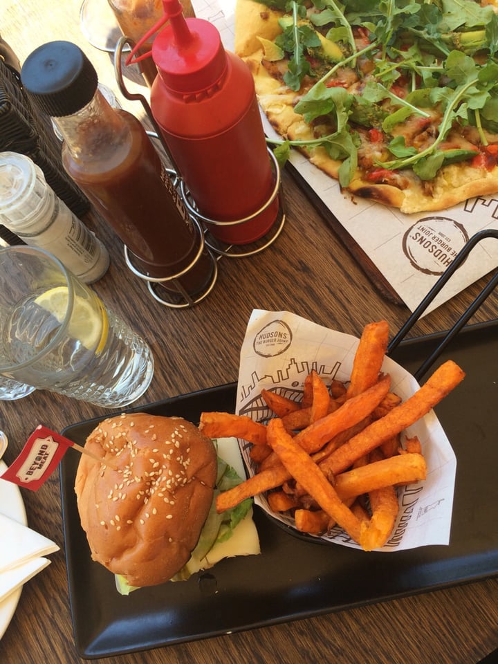 photo of Hudsons The Burger Joint (Claremont) The Houdini Burger shared by @serah on  24 Jul 2019 - review