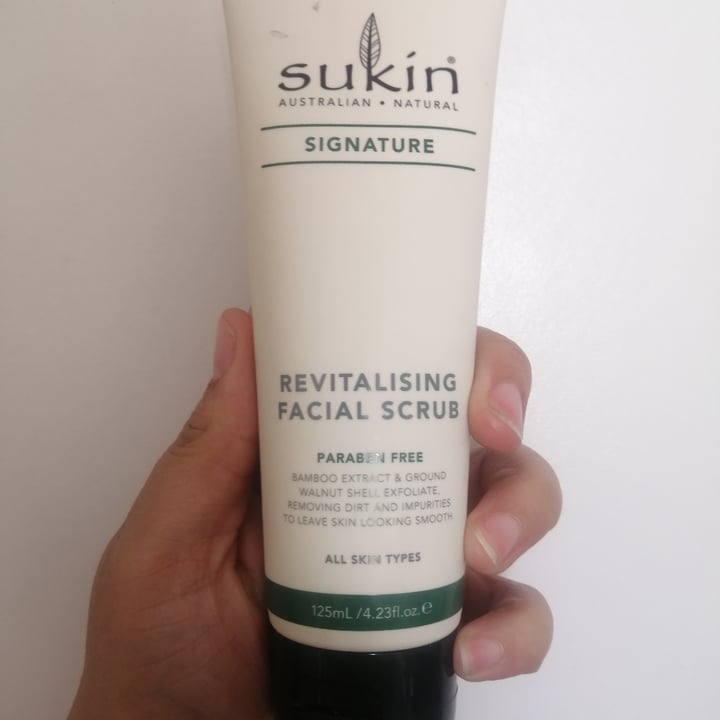 photo of Sukin Revitalizing facial scrub shared by @veganstonergirl on  23 Aug 2021 - review