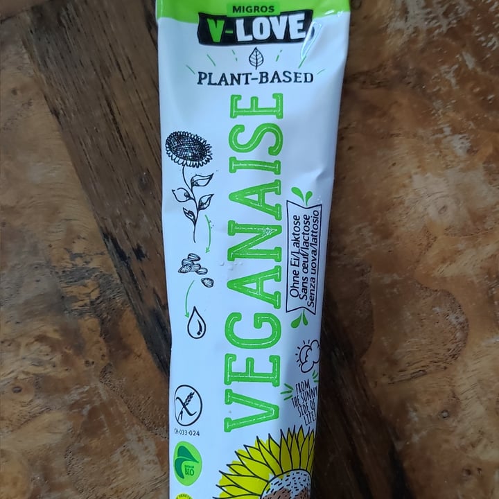 photo of Migros V-Love Veganaise shared by @zebbino on  29 Jun 2022 - review