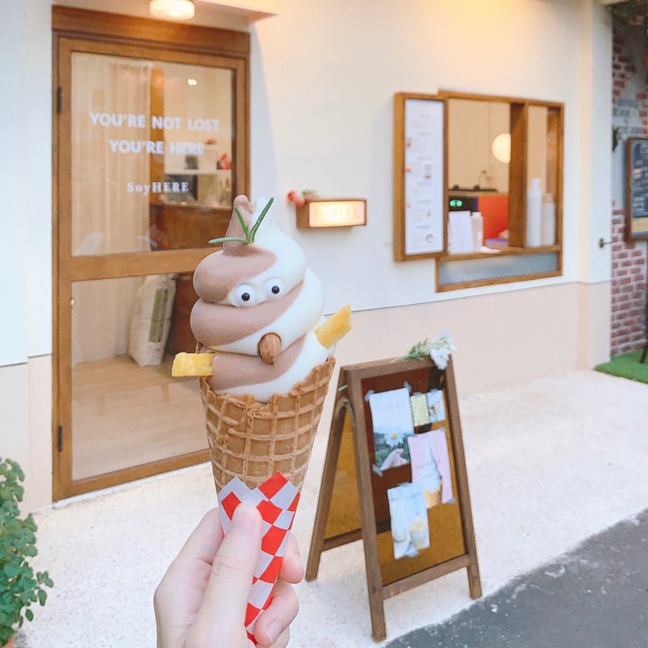 photo of SoyHERE這裡濃豆乳 Soy Milk Ice Cream Snowman 綜合豆乳霜淇淋雪怪 shared by @vegangirltw on  18 Sep 2020 - review