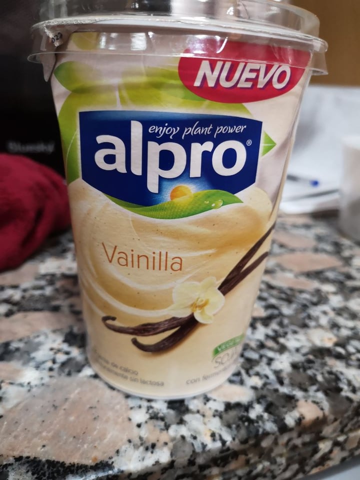 review photo of Alpro Yogurt de soja sabor vainilla shared by @martavegan on 27 Jan 2020 - review