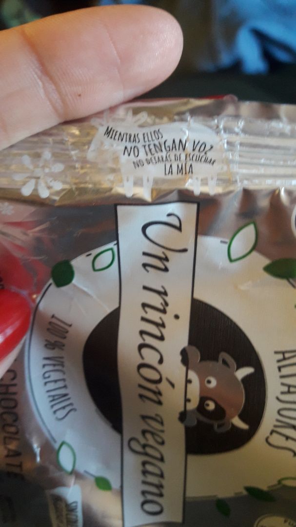 review photo of Un Rincón Vegano Alfajor Chocolate shared by @leonnmanu on 10 Dec 2019 - review