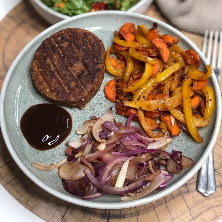 review photo of Iglo Green Cuisine - 2 Vegetarische Burger shared by @girleatingveggies on 01 Nov 2020 - review
