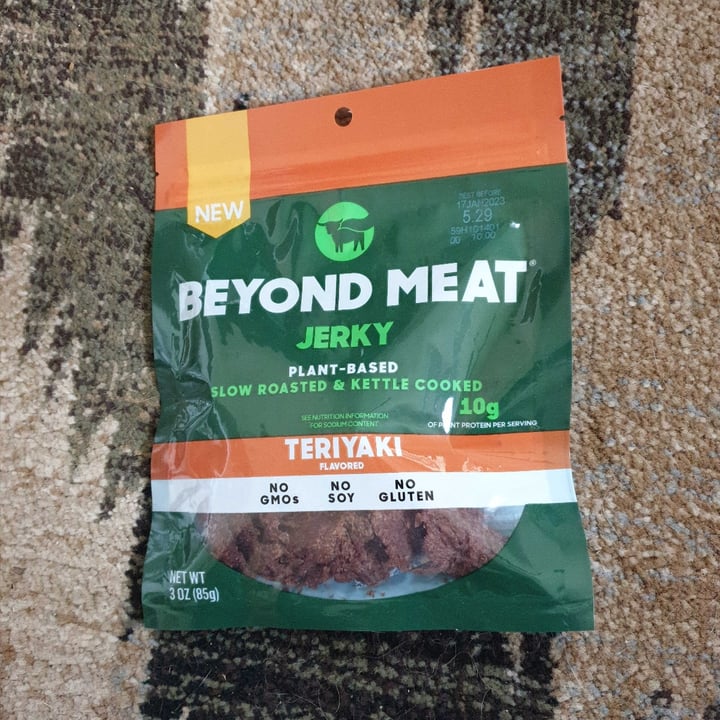 photo of Beyond Meat Teriyaki Jerky shared by @autumnleaves on  28 Apr 2022 - review