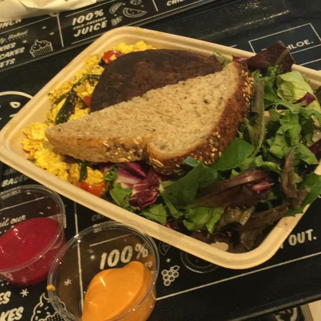 「The Classic Burger」の料理の写真
