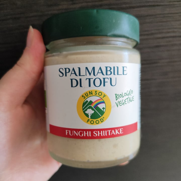 photo of Sun Soy Food Spalmabile Di Tofu Ai Funghi Shiitake shared by @queeervegan on  16 Jun 2022 - review