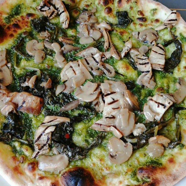 photo of La Casetta Pizzeria Pizza veg shared by @luigimiracolato on  12 Jun 2022 - review