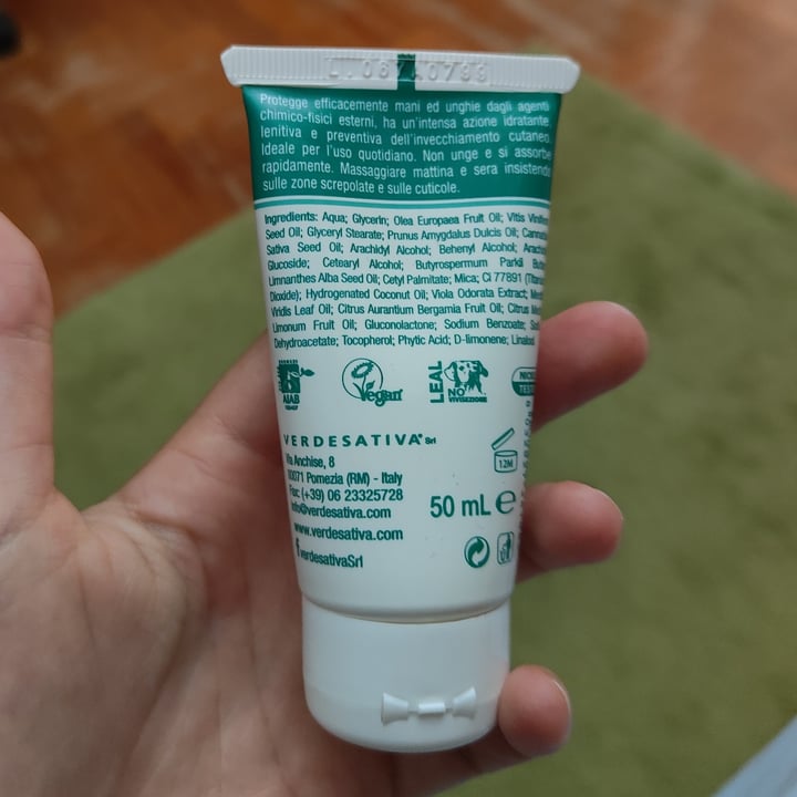 review photo of Verdesativa Crema Mani E Unghie shared by @efffy on 21 Aug 2022 - review