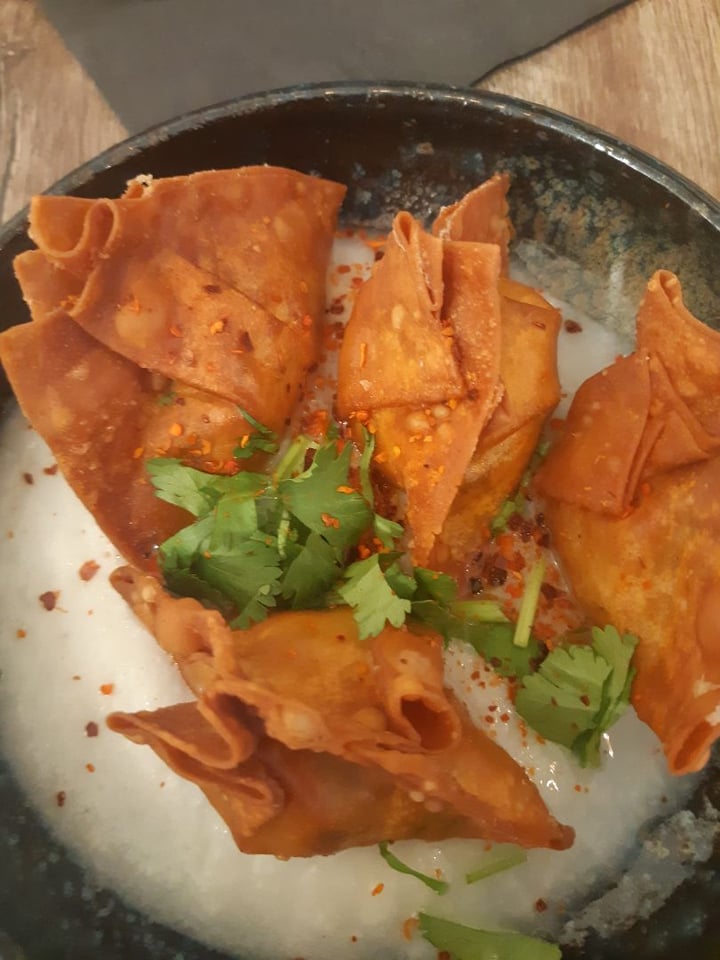 photo of Liu Lin Crispy Wantons, alot rice noodles and crispy "chicky" rice shared by @gaiathena on  03 May 2019 - review