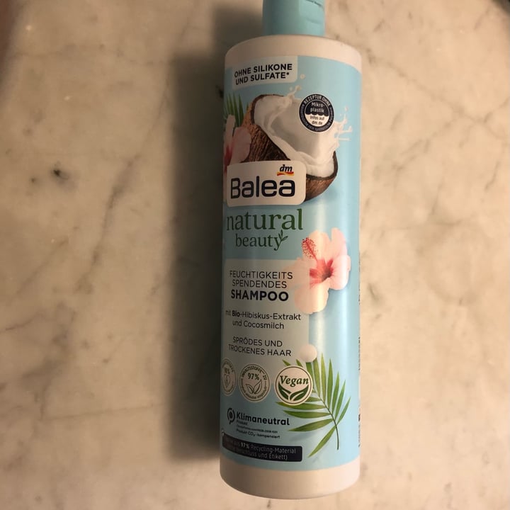 photo of Balea natural beauty shampoo feuchtigkeit shared by @aricampo on  06 Jun 2022 - review
