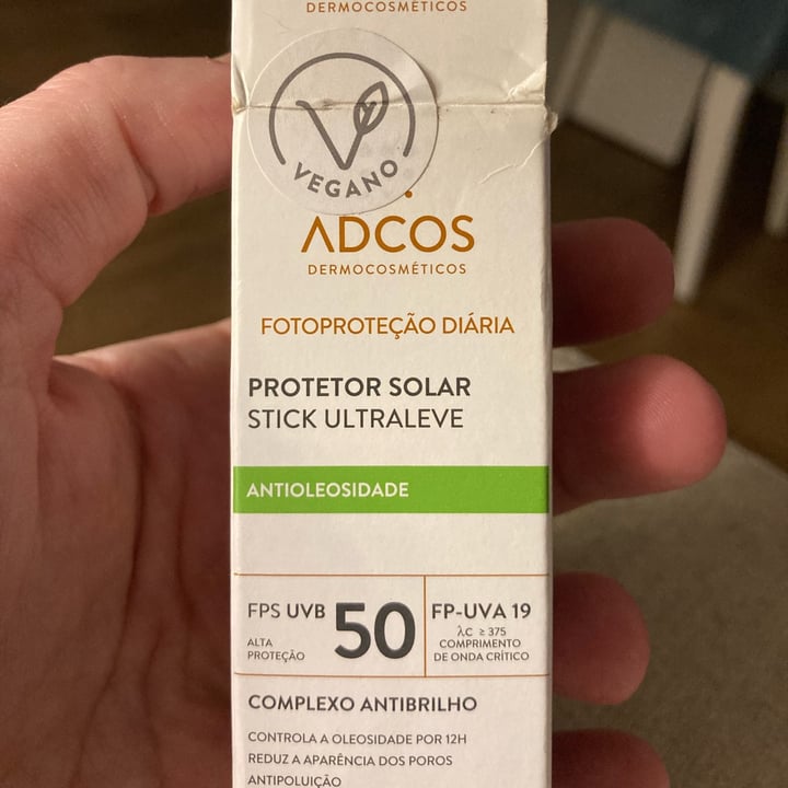 review photo of Adcos Filtro solar em bastão shared by @kenianunes on 16 May 2022 - review