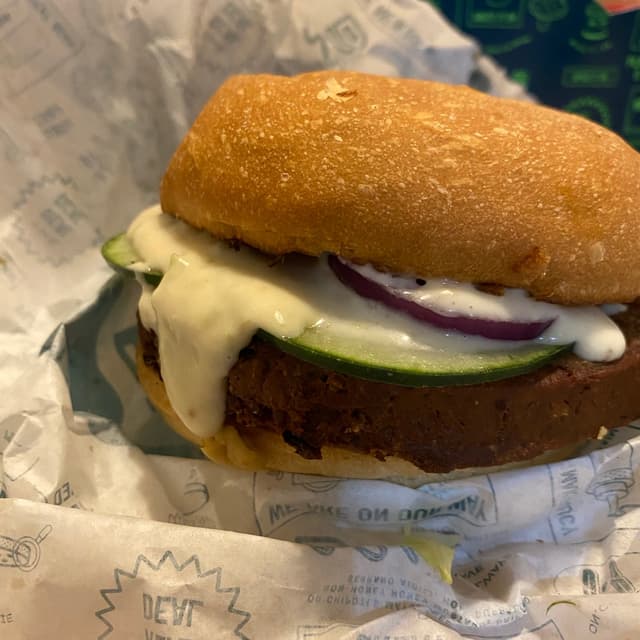 Foto do prato “Greek Burger”