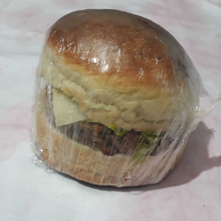 review photo of Bien de Barrio Hamburguesa de soja completa shared by @lucavegano on 21 Mar 2022 - review