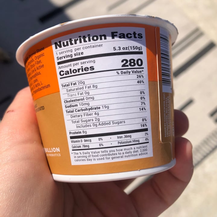photo of Dahlicious Oat + Almond + Coconut Non-Dairy Yogurt - Vanilla shared by @smallbird on  17 Jun 2021 - review