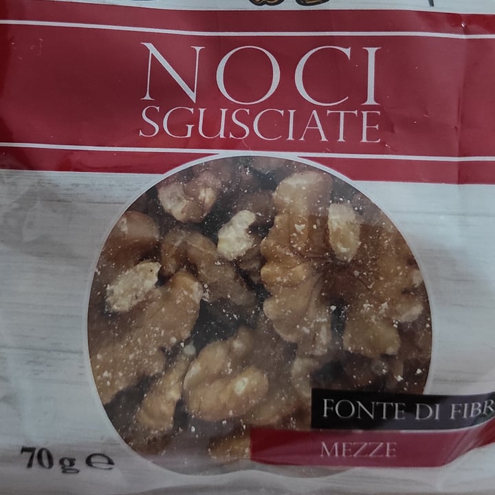 review photo of Primia Noci in guscio shared by @sara09 on 09 Mar 2022 - review