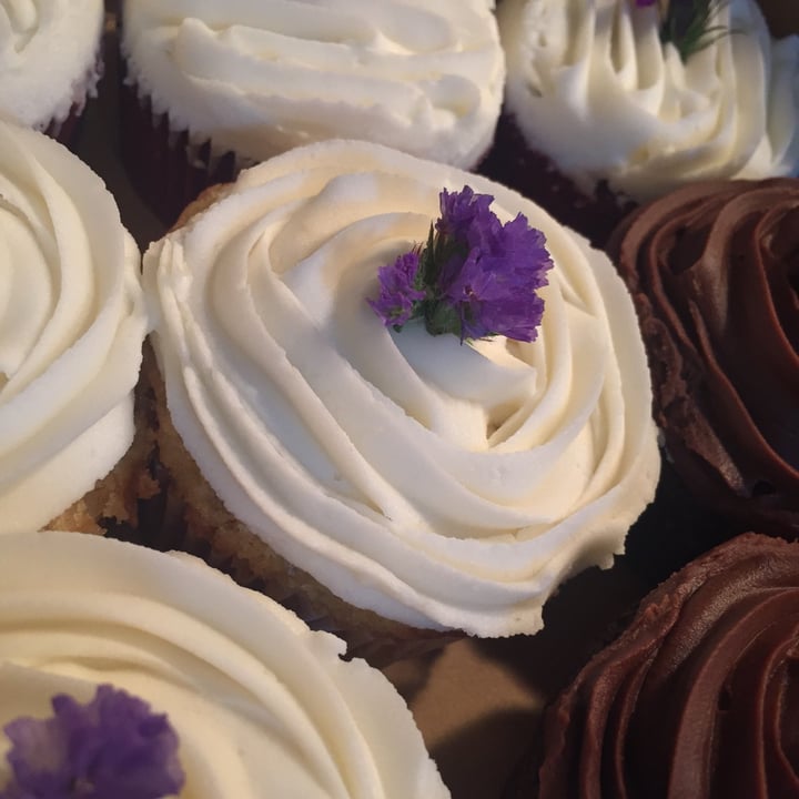 photo of Charly's Bakery Vegan Cupcakes shared by @juandreduplessis on  12 Aug 2020 - review