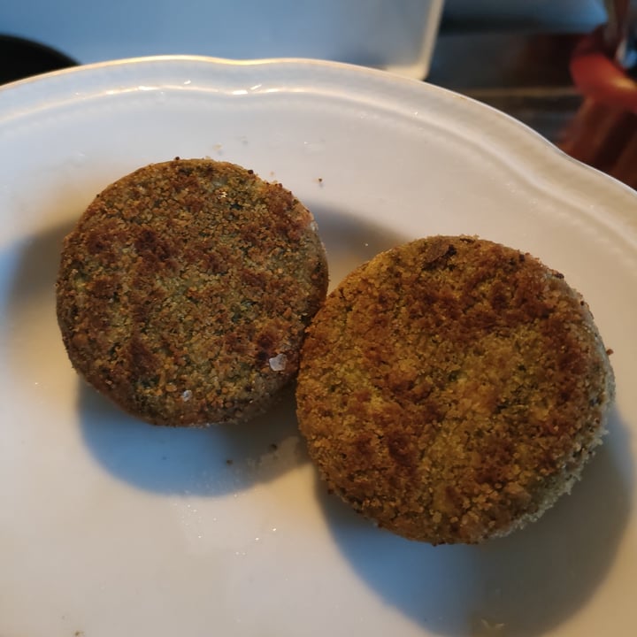 photo of Kioene Burger ai broccoli e cavolo riccio shared by @cecia on  16 May 2022 - review