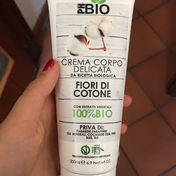 photo of Phbio Crema corpo delicata - Fiori di cotone shared by @balena62 on  19 Jun 2022 - review