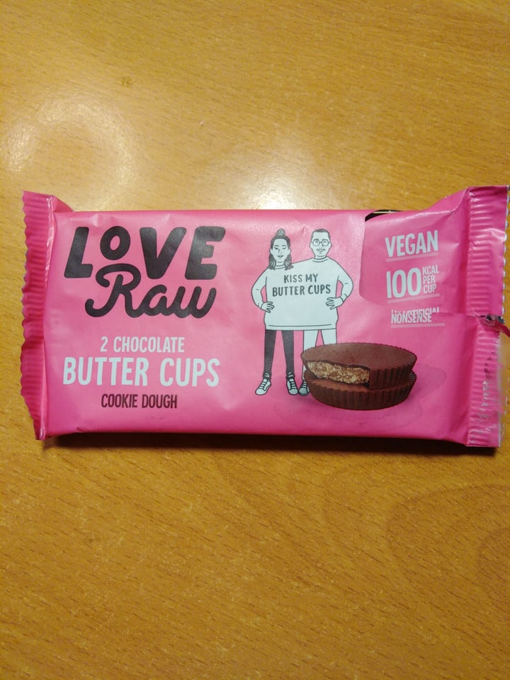 photo of LoveRaw Chocolate Butter Cups Cookie Dough shared by @llucia on  27 Oct 2022 - review