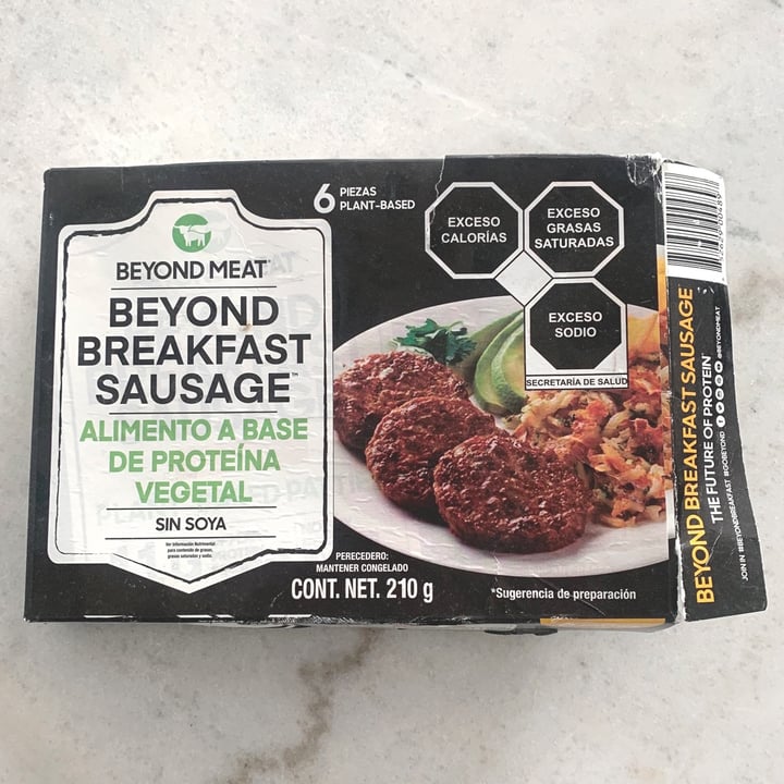 photo of Beyond Meat Beyond breakfast Sausage Classic  shared by @stephaniearagon on  25 Feb 2022 - review