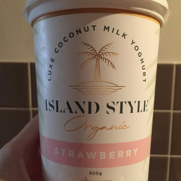 photo of Nakula Island Style Organic Strawberry Yoghurt shared by @clairereviews on  07 Oct 2021 - review