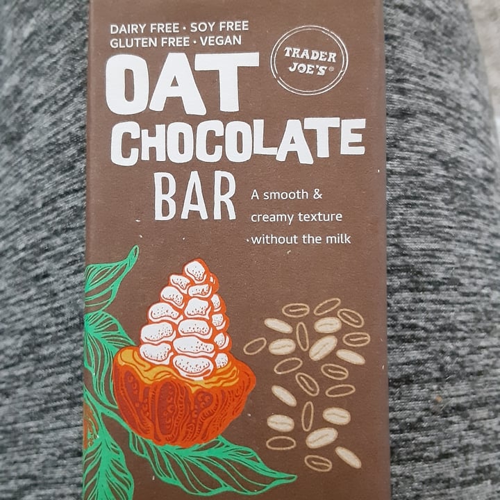 photo of Trader Joe's Oat Chocolate Bars shared by @woodvegan on  14 May 2022 - review