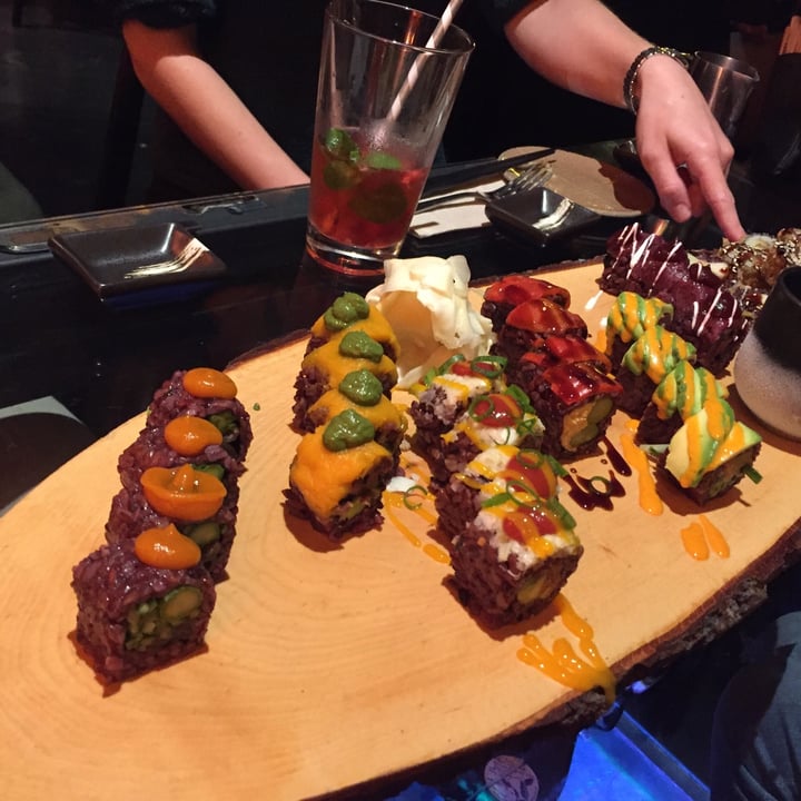photo of Secret Garden Berlin | Vegan Sushi All 8 Sushi Options (4 Piece) shared by @chihwei on  03 Oct 2020 - review