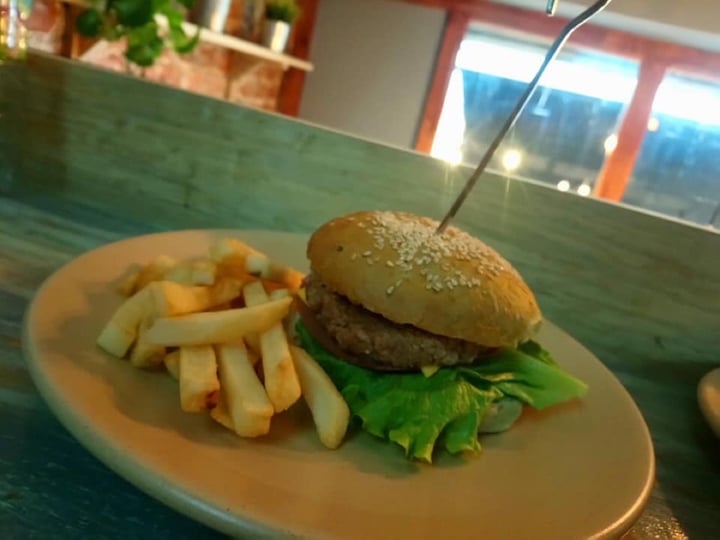 photo of Vegamo MX Cheeseburger shared by @rebevegan on  08 Mar 2020 - review