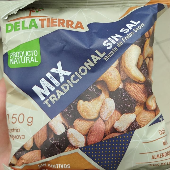 photo of de la tierra Mix tradicional sin sal shared by @equidan on  05 Feb 2021 - review