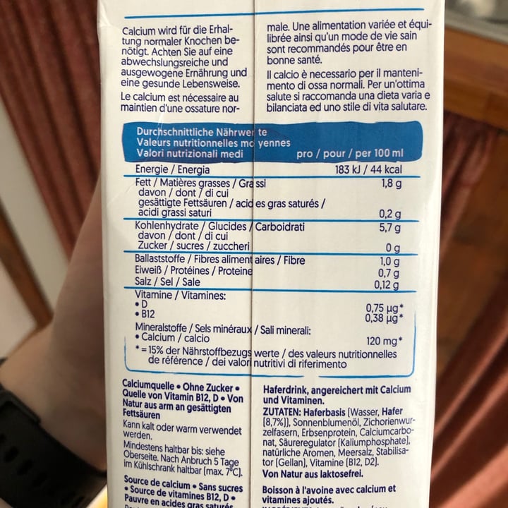 review photo of Alpro Shhh...This isn't milk 1,8% shared by @fraanzi on 23 Aug 2021 - review