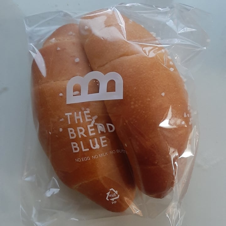 photo of The Bread Blue Salted Butter Roll shared by @maiaceto on  28 Nov 2022 - review