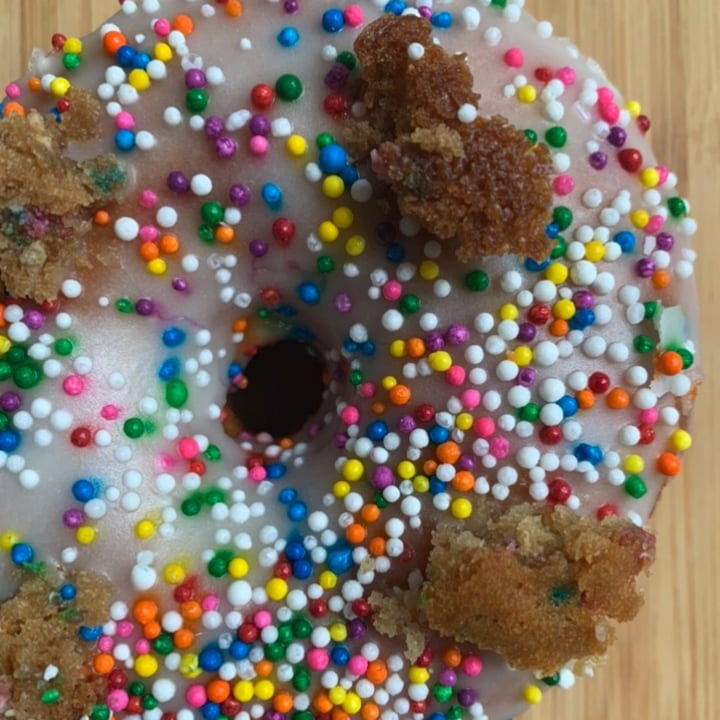 photo of Bloomer's Birthday Cake Donut shared by @seitanjunkie on  21 Apr 2021 - review