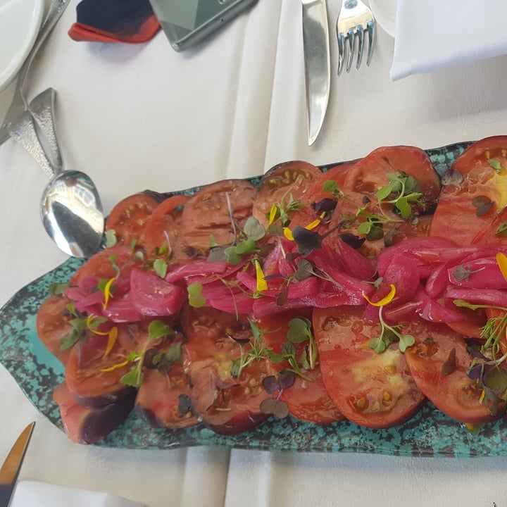 photo of TEXAS Raciones & Copas Ensalada de tomate shared by @ceceele on  12 Jun 2021 - review