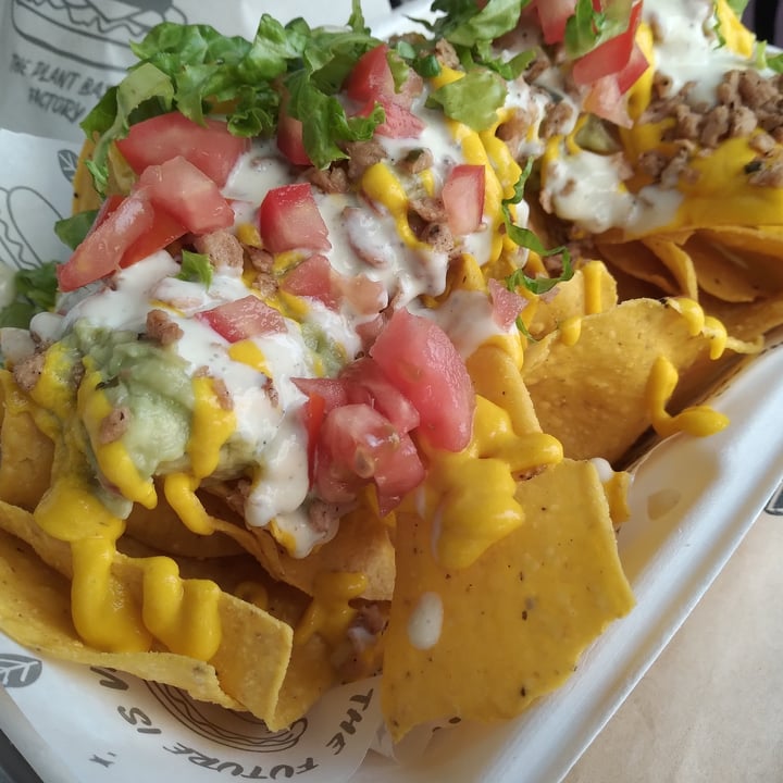 review photo of The Plant Based Factory / SANA Nachos loaded shared by @accionantiespecista on 01 Mar 2022 - review