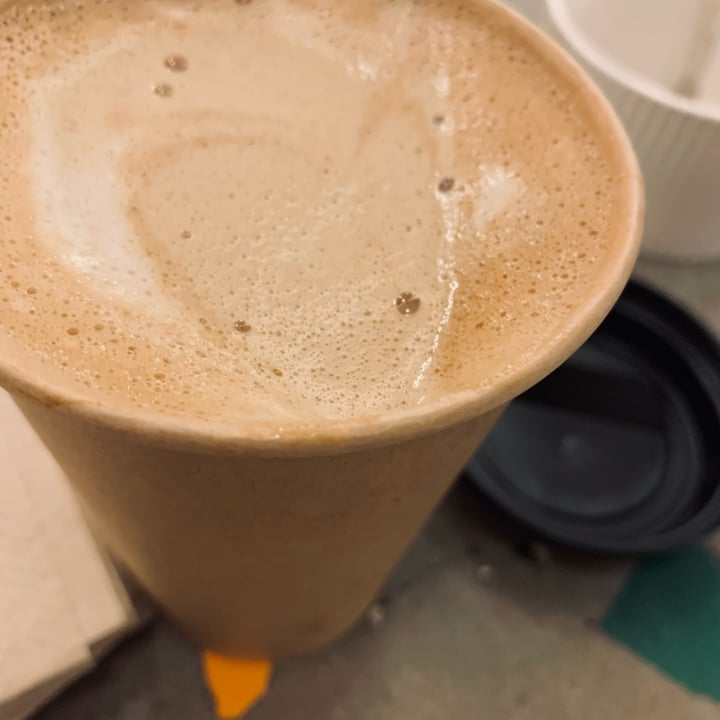 photo of Bioma Plant Based Café Belgrano Latte shared by @lolaalombardii on  20 Mar 2022 - review