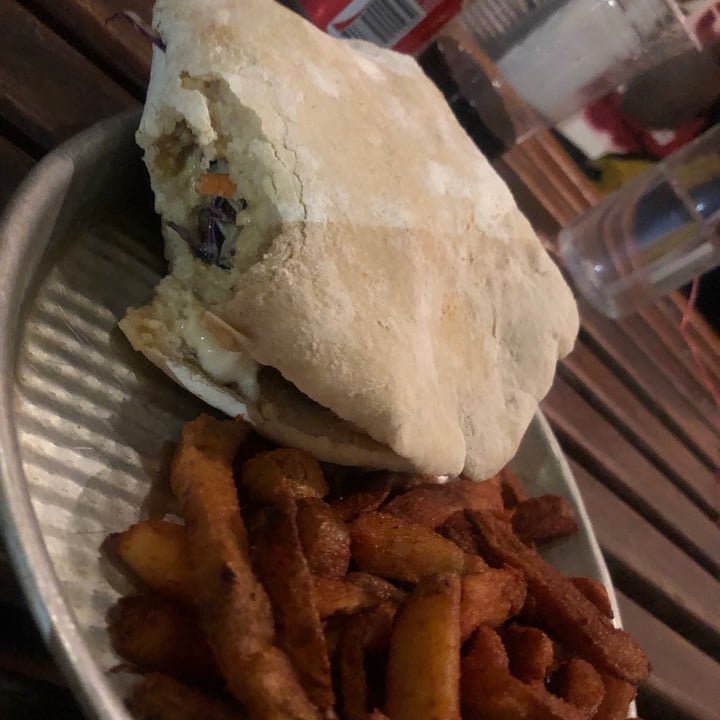 photo of Benaim Sandwich De Falafel shared by @1wandadeluca on  16 Nov 2020 - review