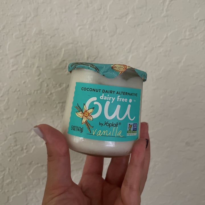 review photo of Yoplait Dairy Free Vanilla Yogurt shared by @melendezkiana12 on 27 Jul 2021 - review