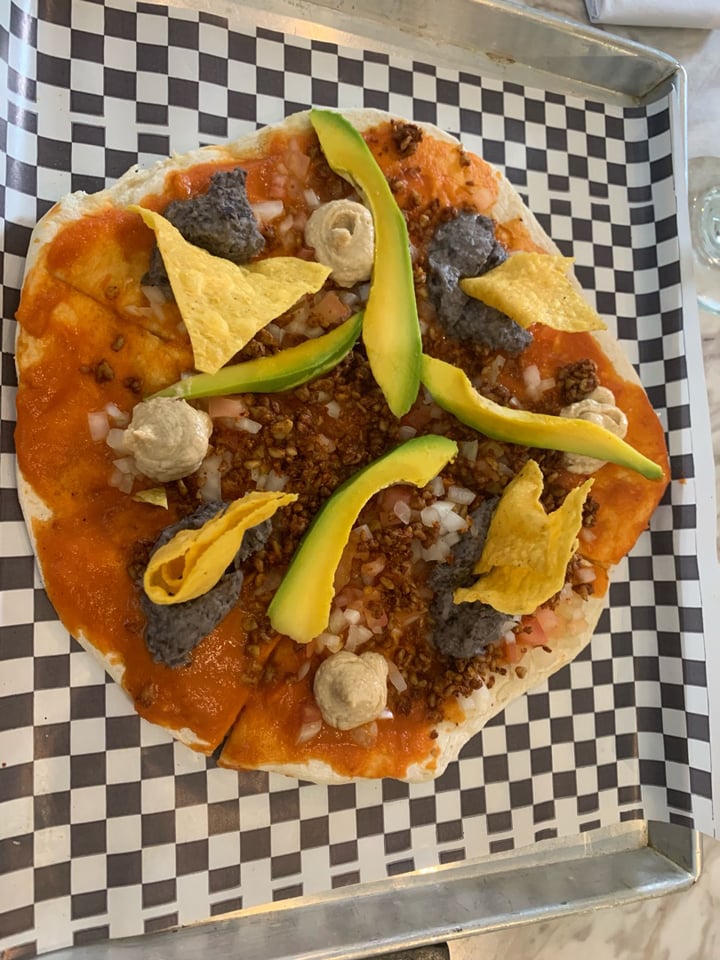 photo of Makeout Colombia Mexican pizza shared by @jaggy on  22 Sep 2019 - review