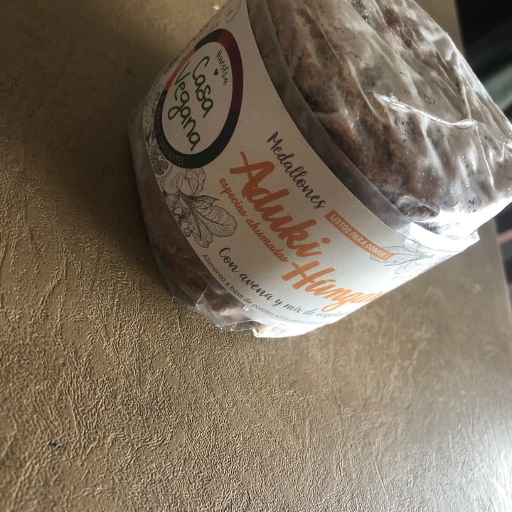 review photo of Casa Vegana Medallones De Aduki húngaro shared by @micaeladonofrio7 on 05 Aug 2020 - review
