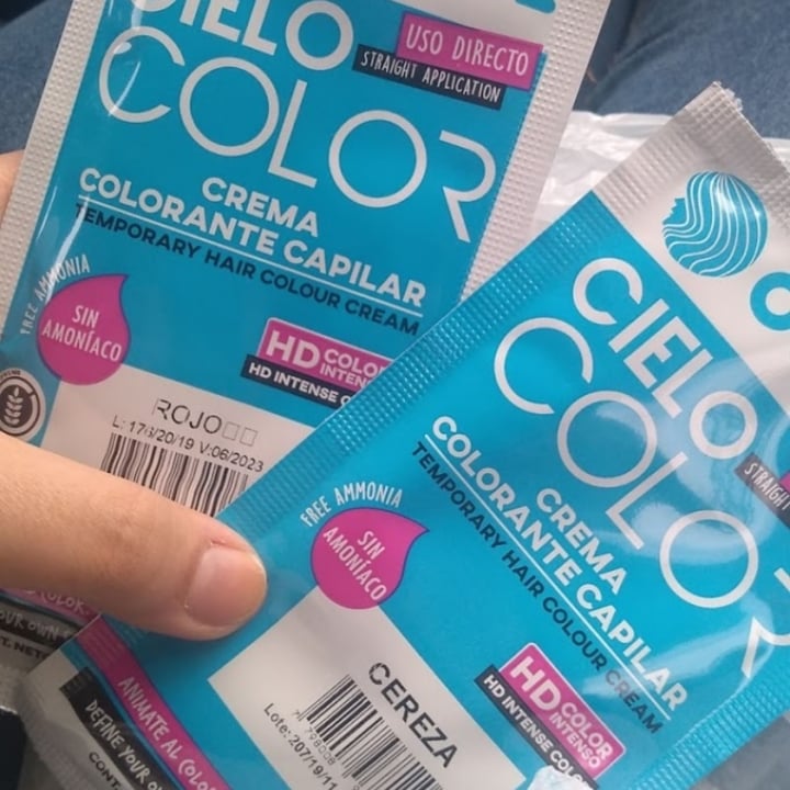 review photo of Otowil Crema Colorante Capilar Rojo shared by @brxana on 21 Nov 2020 - review