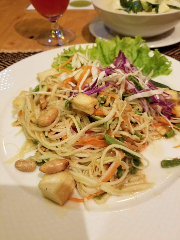 photo of Vegan Heaven Papaya salad shared by @shmoopsify on  08 Jan 2020 - review