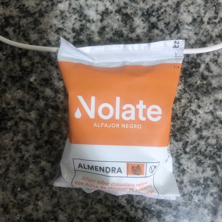 photo of Nolate Alfajor Negro De Almendras shared by @leeeila on  27 Jul 2022 - review