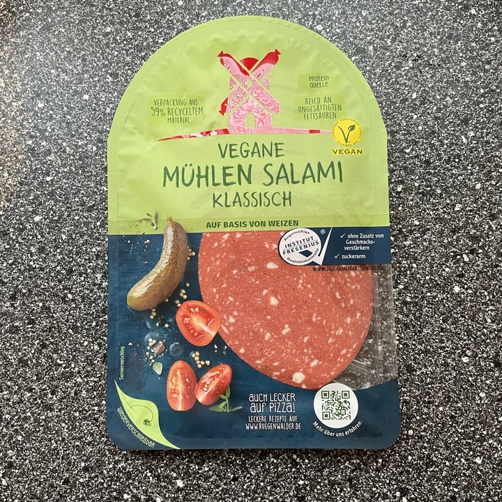photo of Rügenwalder Mühle Vegane Mühlen Salami shared by @flafly on  19 Mar 2022 - review