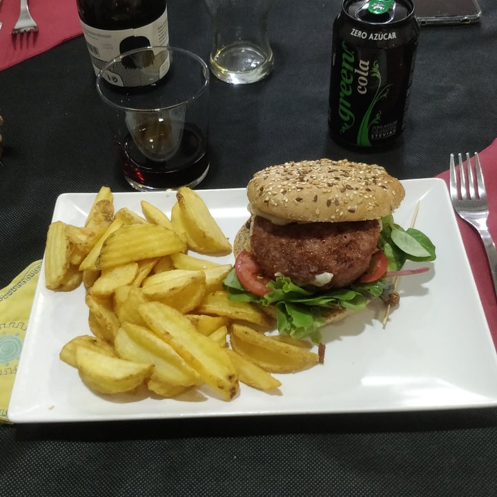 photo of LA VEGAVANA Hamburguesa Beyond Meat shared by @bernat on  26 Sep 2020 - review