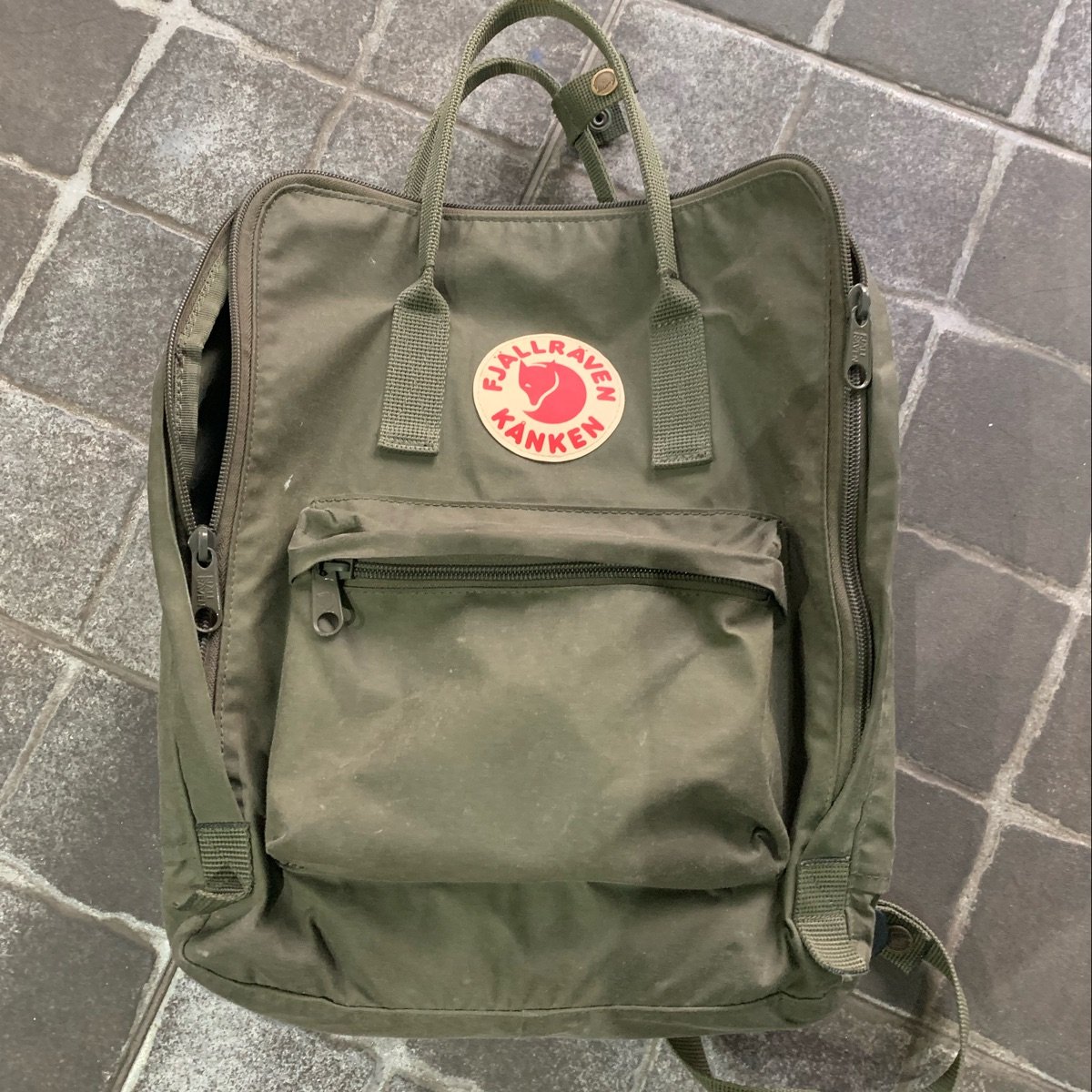 Fjallraven kanken army clearance green