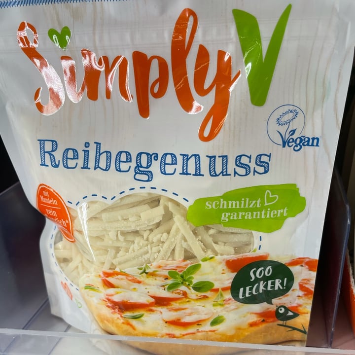 photo of Simply V Reibegenuss Plant Based Gourmet Grated shared by @jamaicainlove on  13 Apr 2022 - review