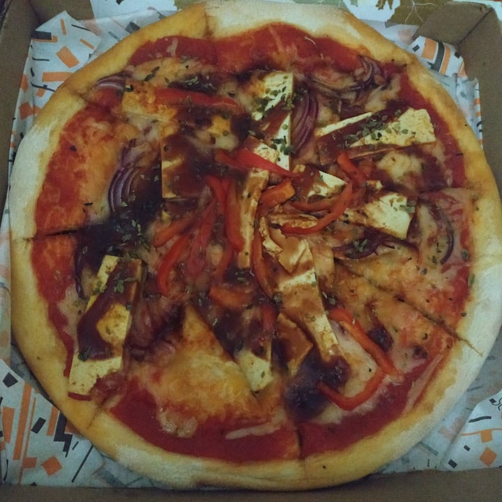 review photo of Pizzeria La Fainá Pizza Barbacoa shared by @ornitorrincavegana on 31 Dec 2021 - review